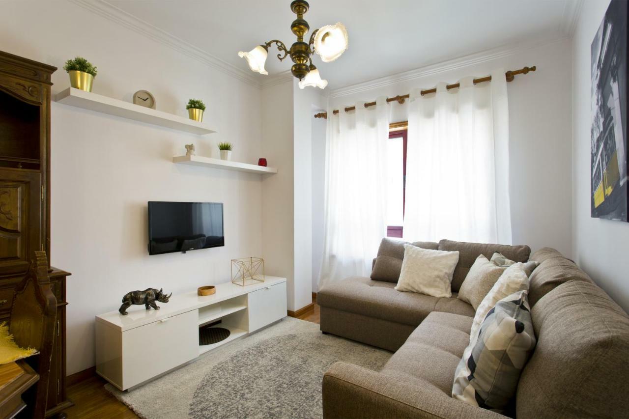 Rustic Bright Flat With Netflix - City Centre OOporto Esterno foto